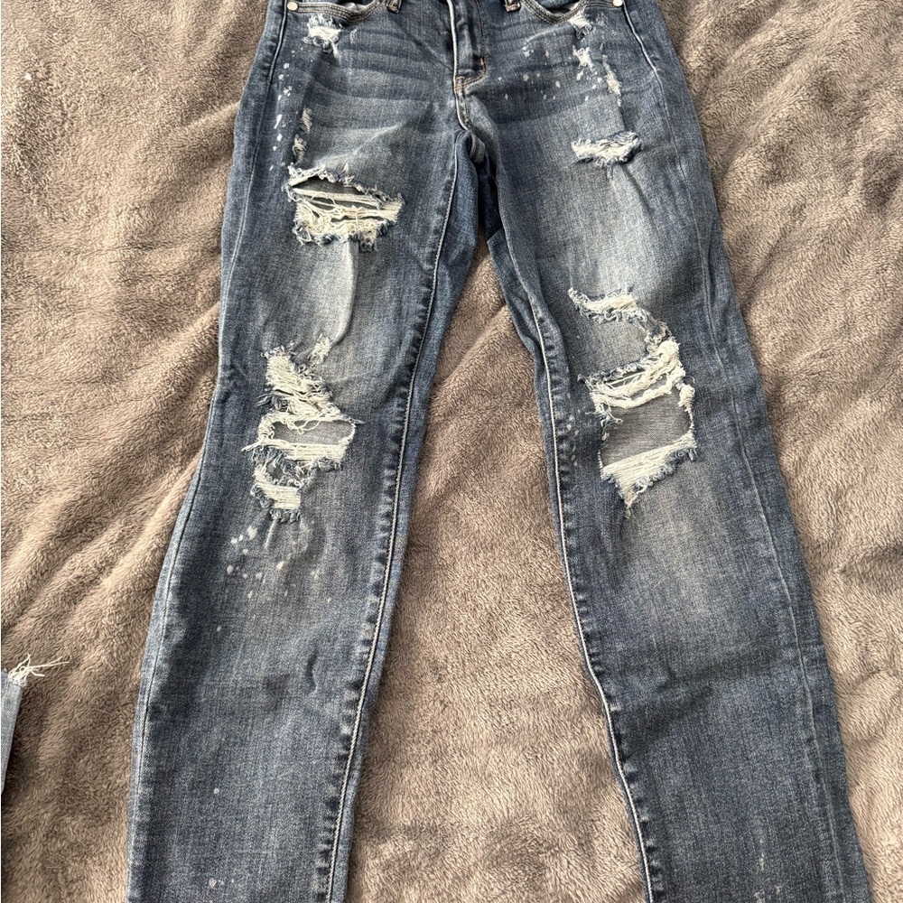 Judy Blue Distressed Skinny Jeans